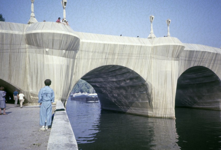 Paris Pont Neuf Cristo